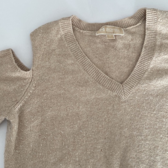 Michael Kors cold shoulder sweater - M - cream colour - Picture 1 of 3